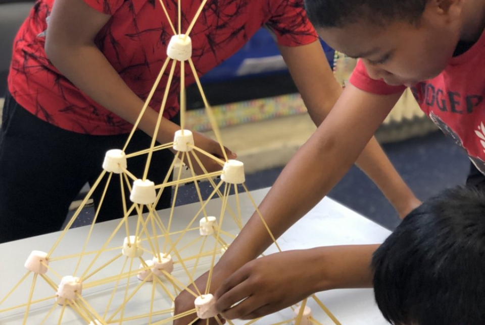 Spaghetti and Marshmallow Tower · The Young Life Leader Blog